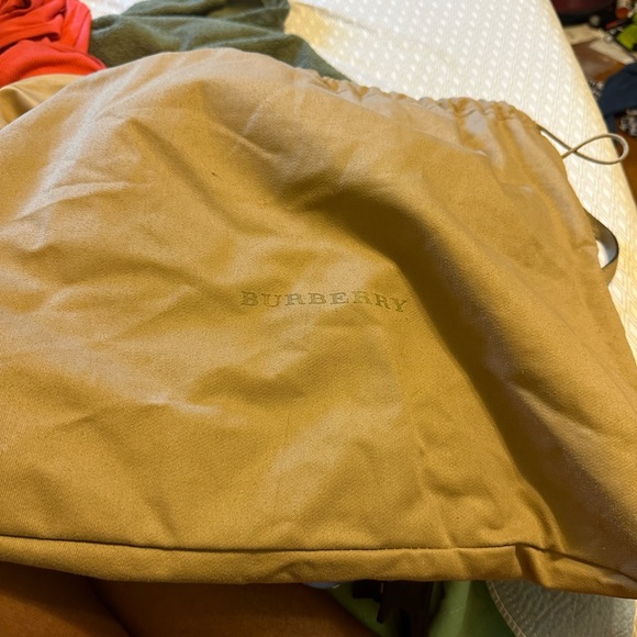 Used 4x w/tag Burberry Small Banner MSRP $1,890 - Picture 9 of 16